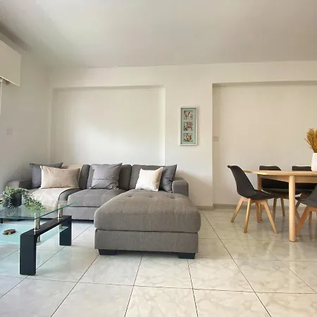 Phaedrus Living Down Town Flat Nestoras 301