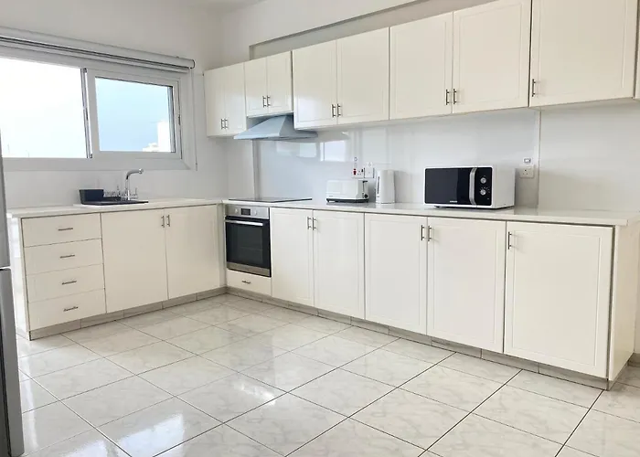 Phaedrus Living Down Town Flat Nestoras 301 Apartmán Lemesos