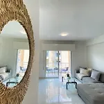 Phaedrus Living Down Town Flat Nestoras 301 Apartment *