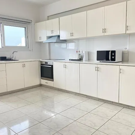 Phaedrus Living Down Town Flat Nestoras 301 Apartamento Limassol