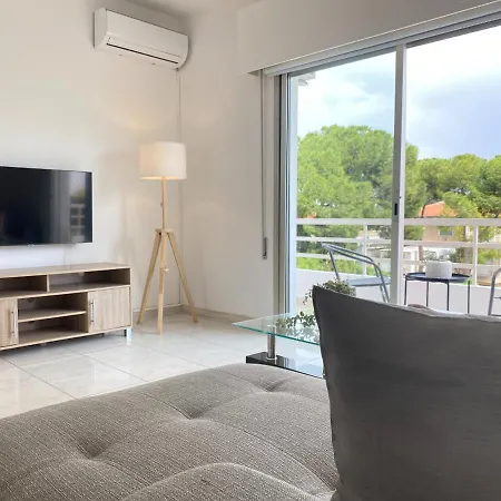 Apartamento Phaedrus Living Down Town Flat Nestoras 301