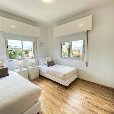 아파트 Phaedrus Living Down Town Flat Nestoras 301 *