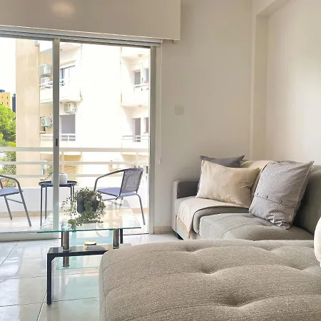 Phaedrus Living Down Town Flat Nestoras 301
